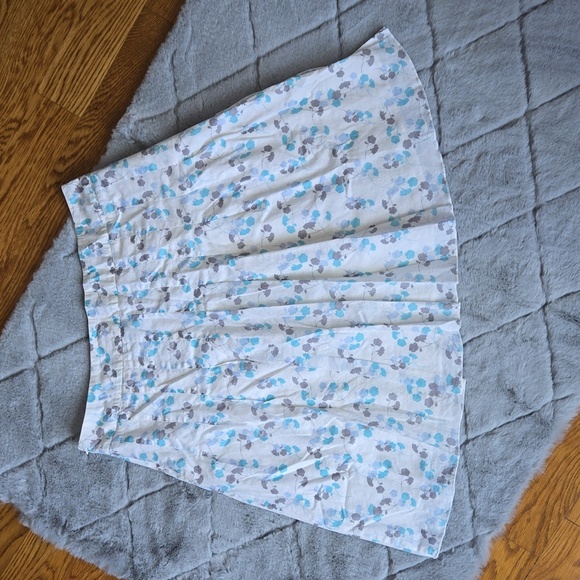 American Eagle White/Blue Skirt, Women's Size 10, Great Condition - Picture 7 of 9